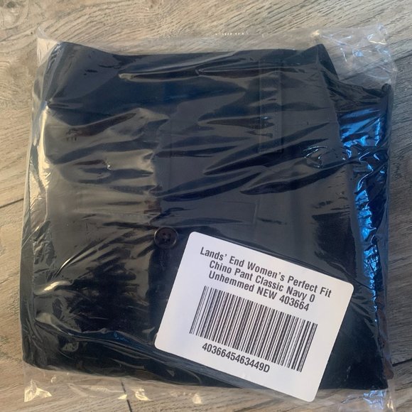 NWT LANDS' END WOMEN'S PERFECT FIT WRINKLE RESISTANT CHINO PANTS NAVY UNHEMMED 0 - Picture 3 of 5
